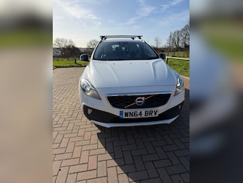 Used Volvo V40 Cross Country 2014 for sale - 77587090: Photo