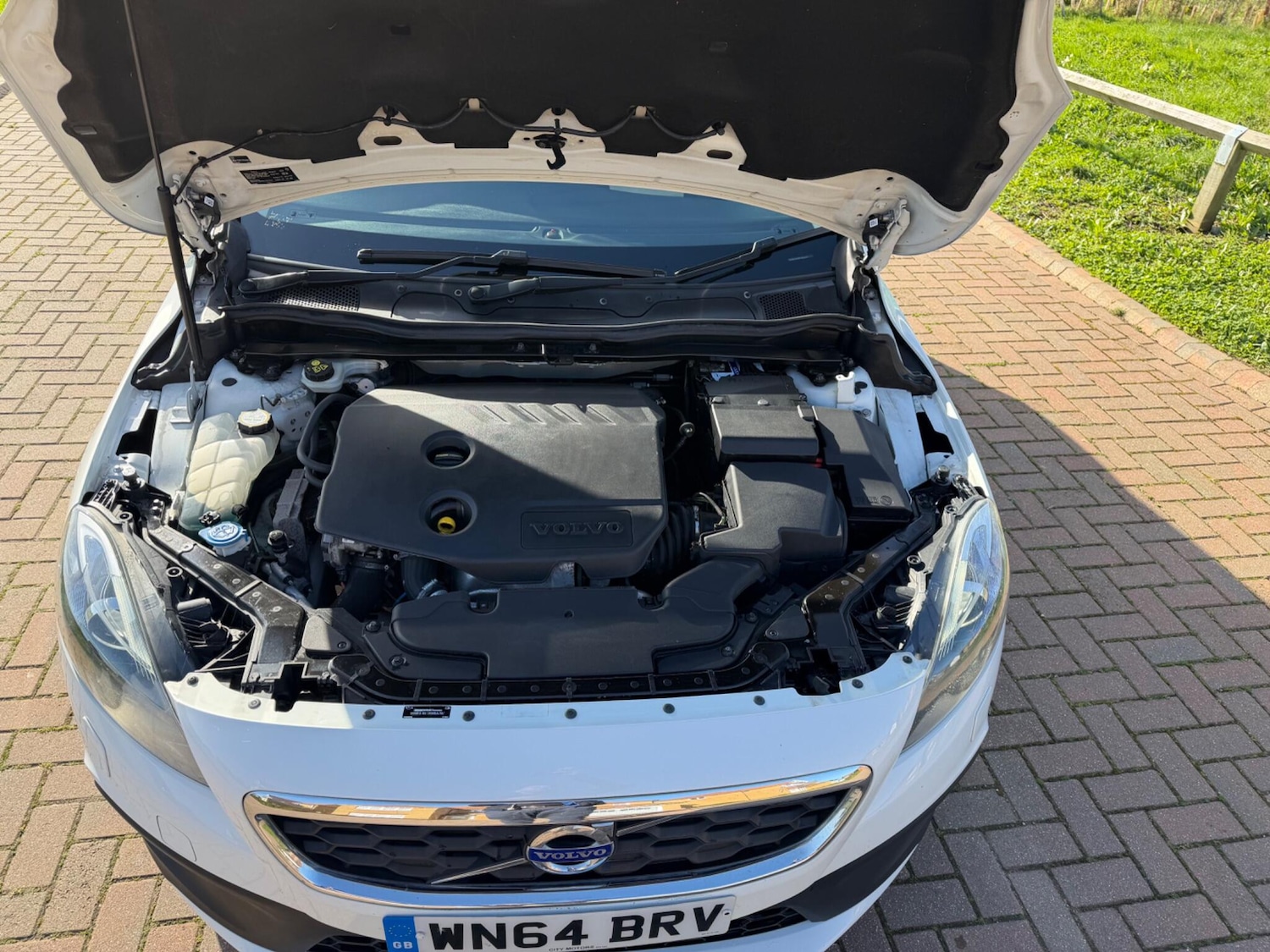 Used Volvo V40 Cross Country for sale - 77587090: Photo 46