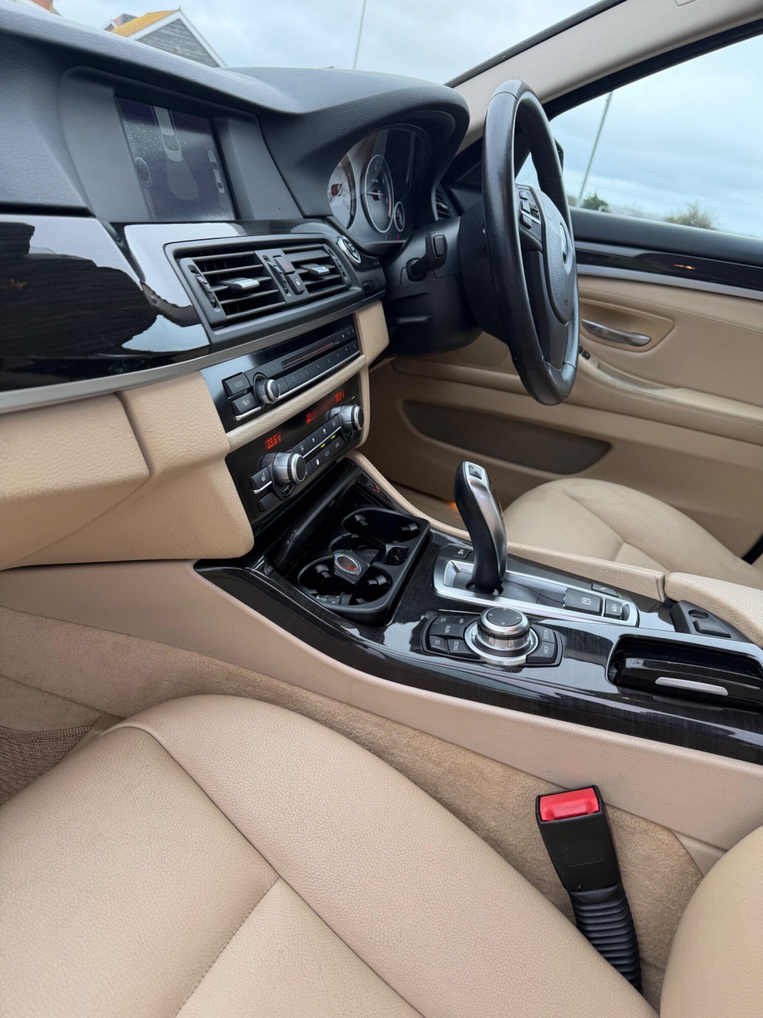 Used BMW 5 Series 2011 for sale - 77495959: Photo 25