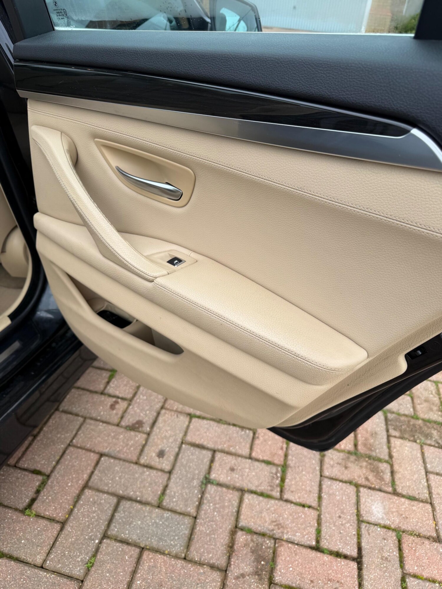 Used BMW 5 Series 2011 for sale - 77495959: Photo 51