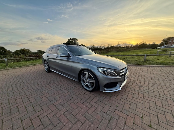Used Mercedes-Benz C-Class 2014 for sale - 76060673: Photo 1