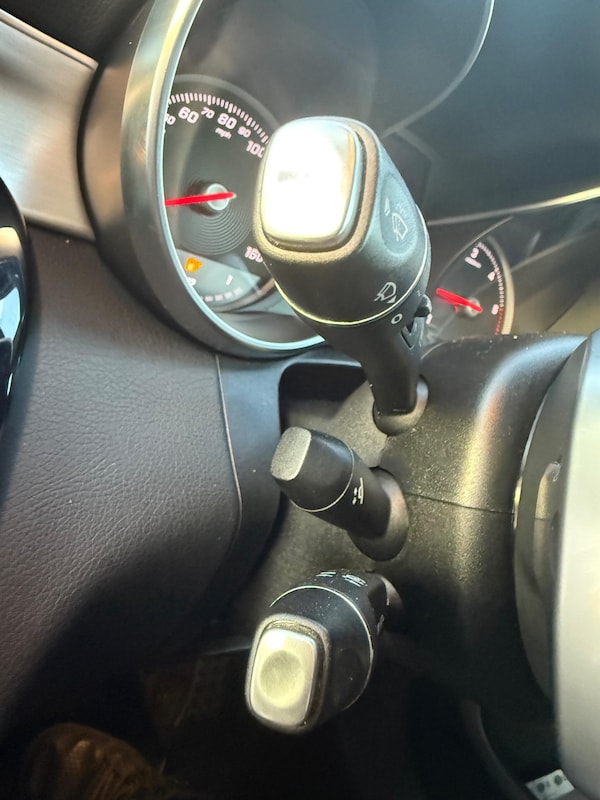 Used Mercedes-Benz C-Class 2014 for sale - 76060673: Photo 24