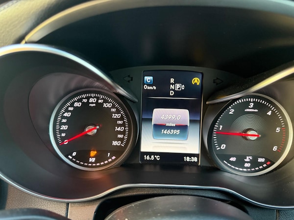Used Mercedes-Benz C-Class 2014 for sale - 76060673: Photo 35