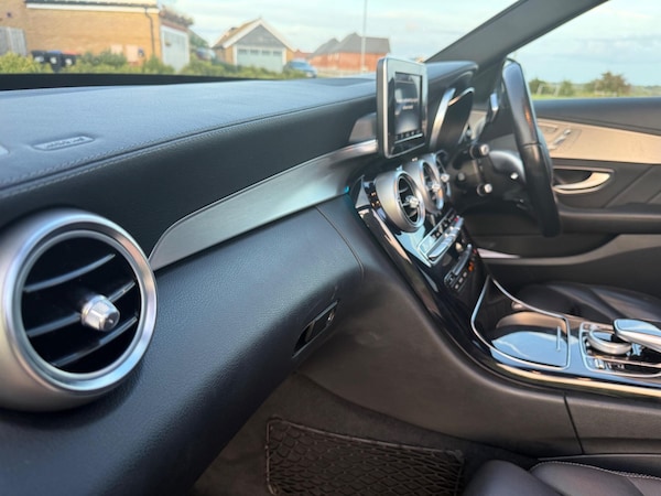 Used Mercedes-Benz C-Class 2014 for sale - 76060673: Photo 45