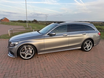 Used Mercedes-Benz C-Class 2014 for sale - 76060673: Photo 4