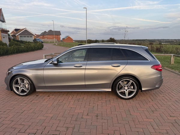 Used Mercedes-Benz C-Class 2014 for sale - 76060673: Photo 7