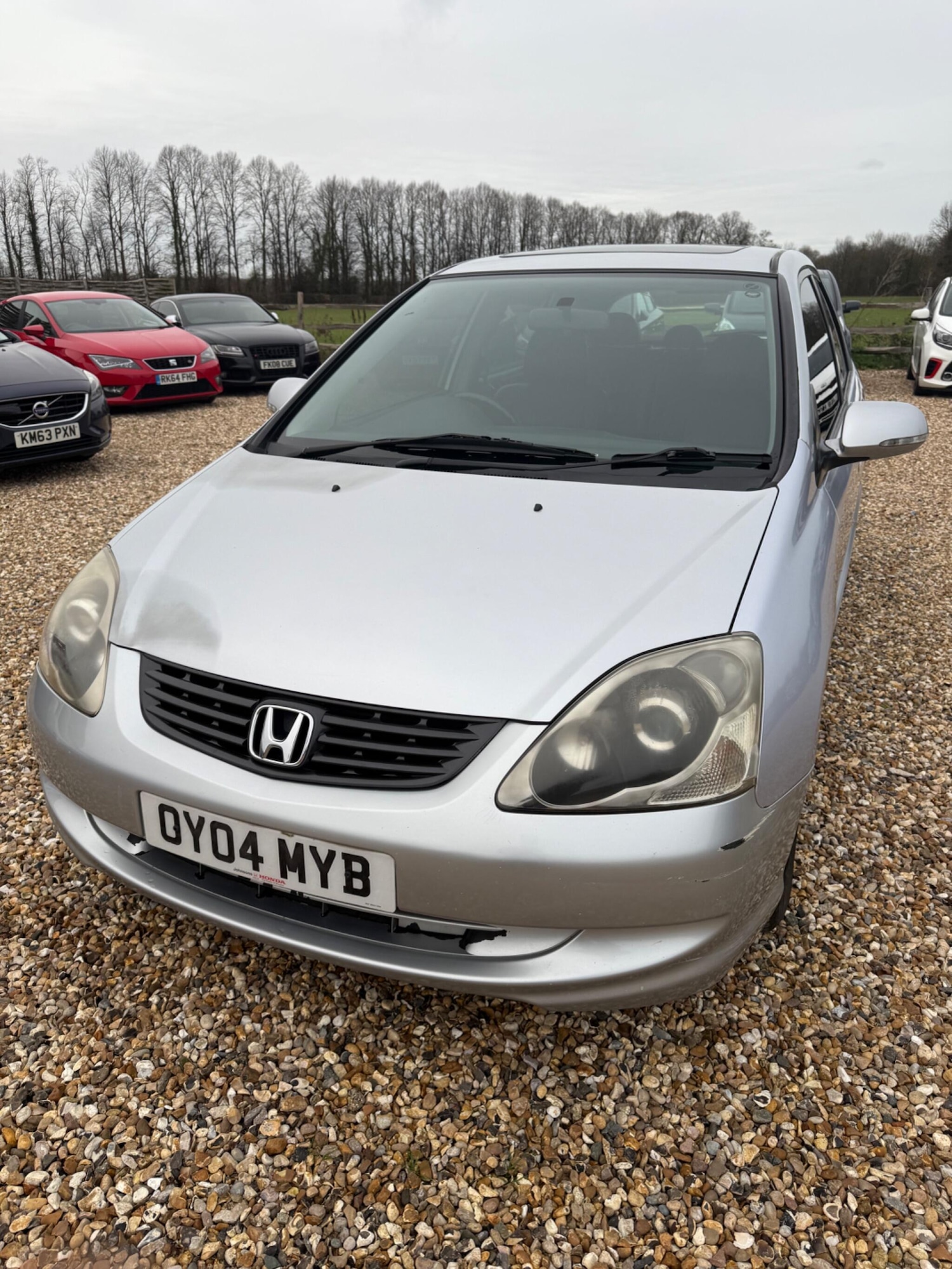 Used Honda Civic 2004 for sale - 76975855: Photo 3