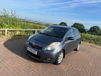 Used Toyota Yaris 2009 for sale - 76001083: Photo
