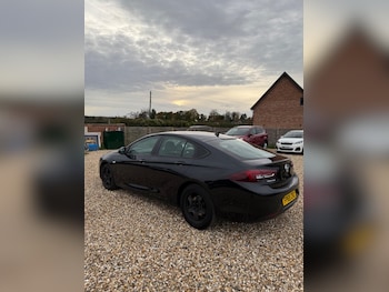 Used Vauxhall Insignia 2019 for sale - 76424970: Photo