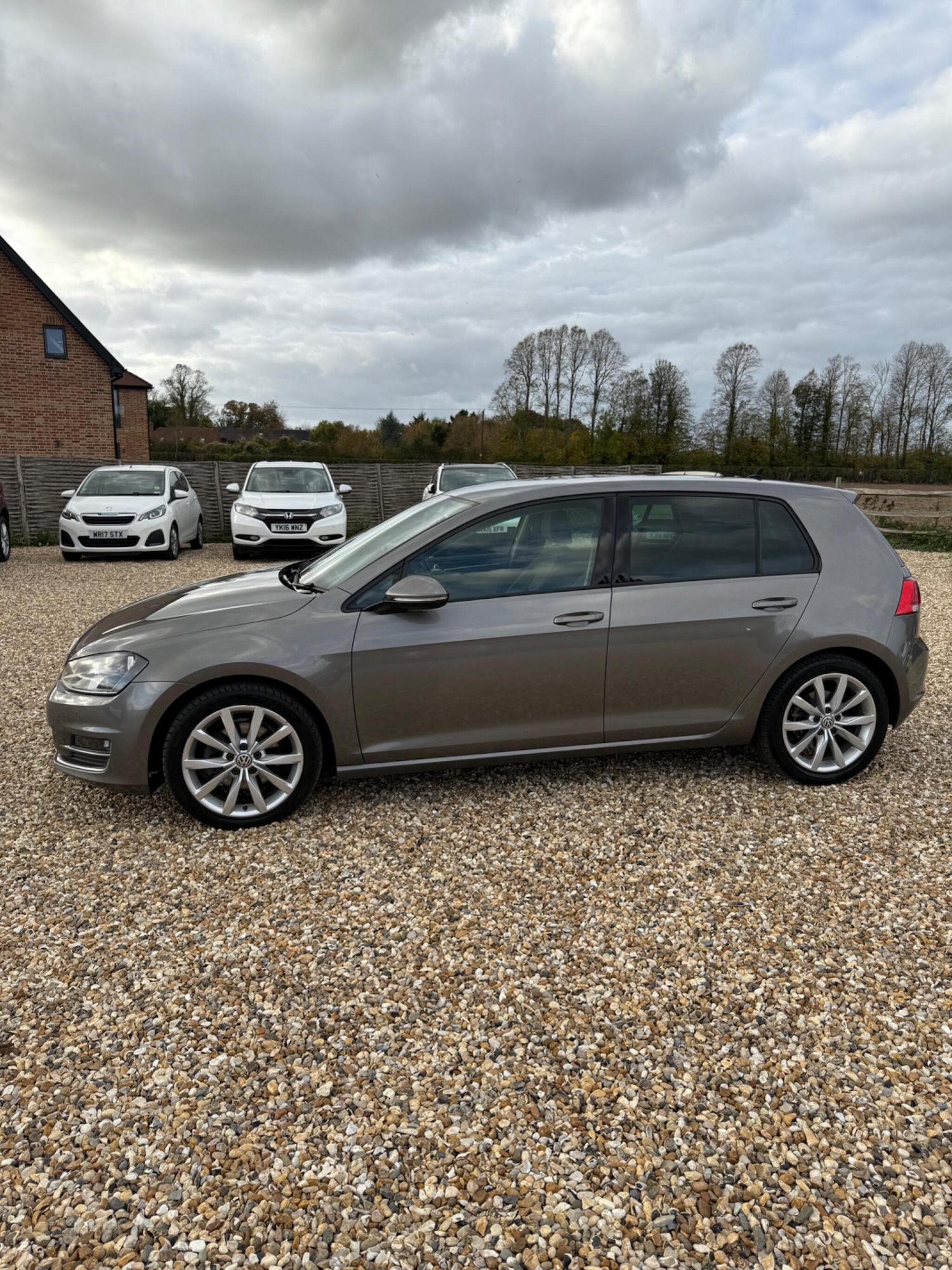 Used Volkswagen Golf 2013 for sale - 76399287: Photo 8