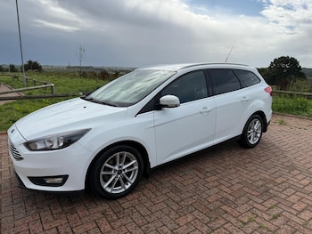 Used Ford Focus 2016 for sale - 76000947: Photo