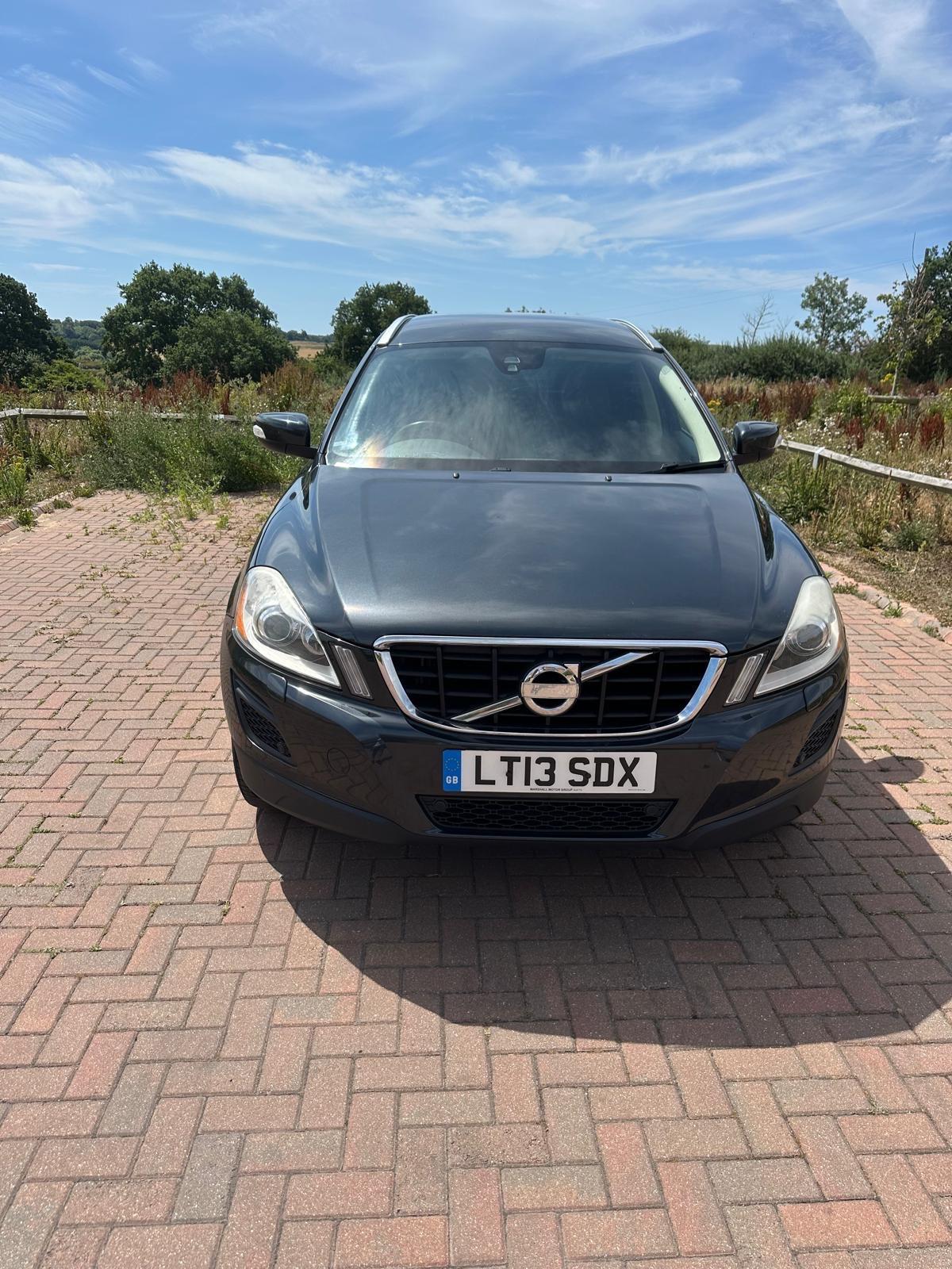 Used Volvo XC60 2013 for sale - 77144621: Photo 2