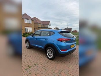 Used Hyundai TUCSON 2017 for sale - 76472683: Photo