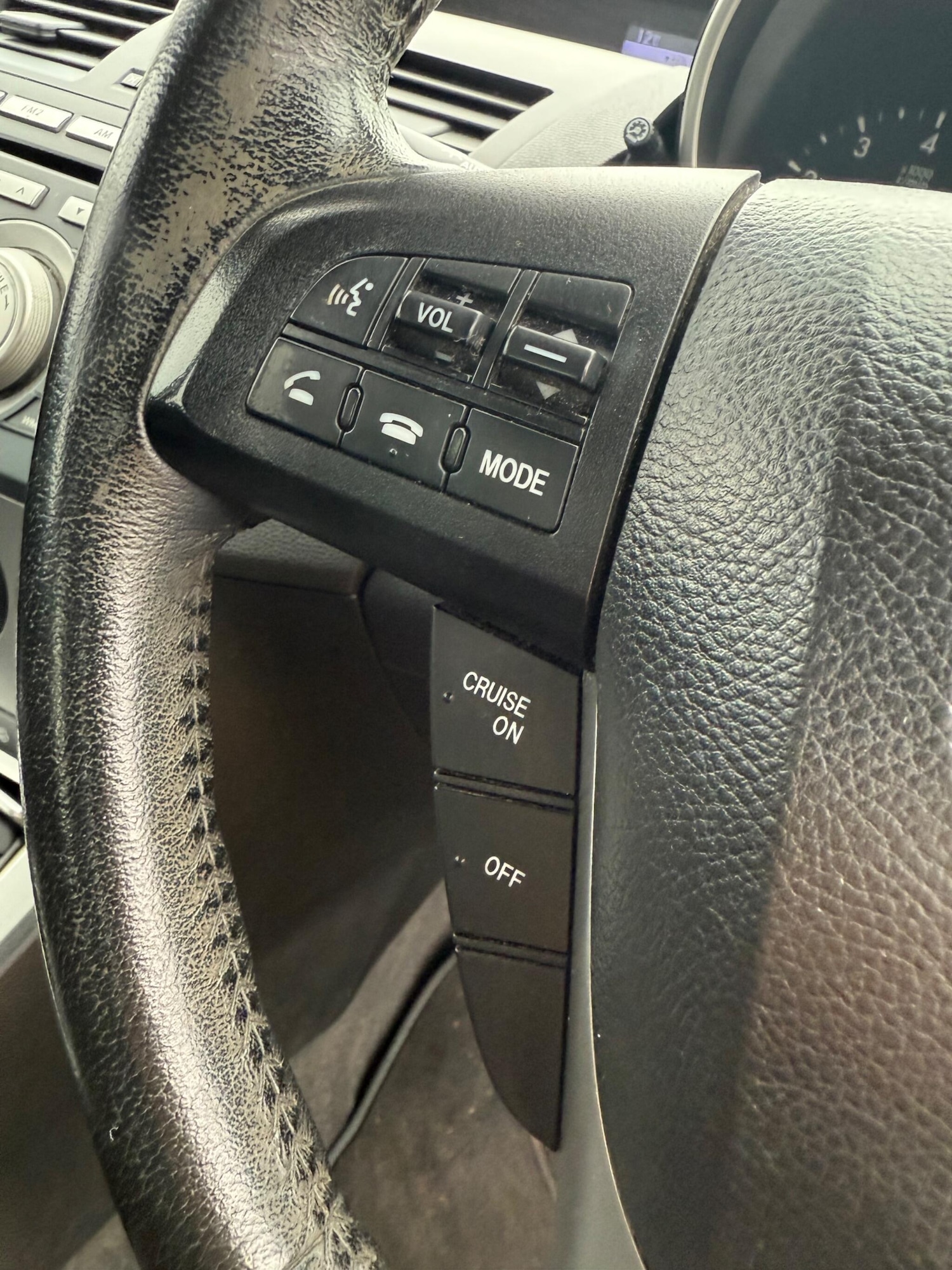 Used Mazda Mazda3 2010 for sale - 76850319: Photo 28