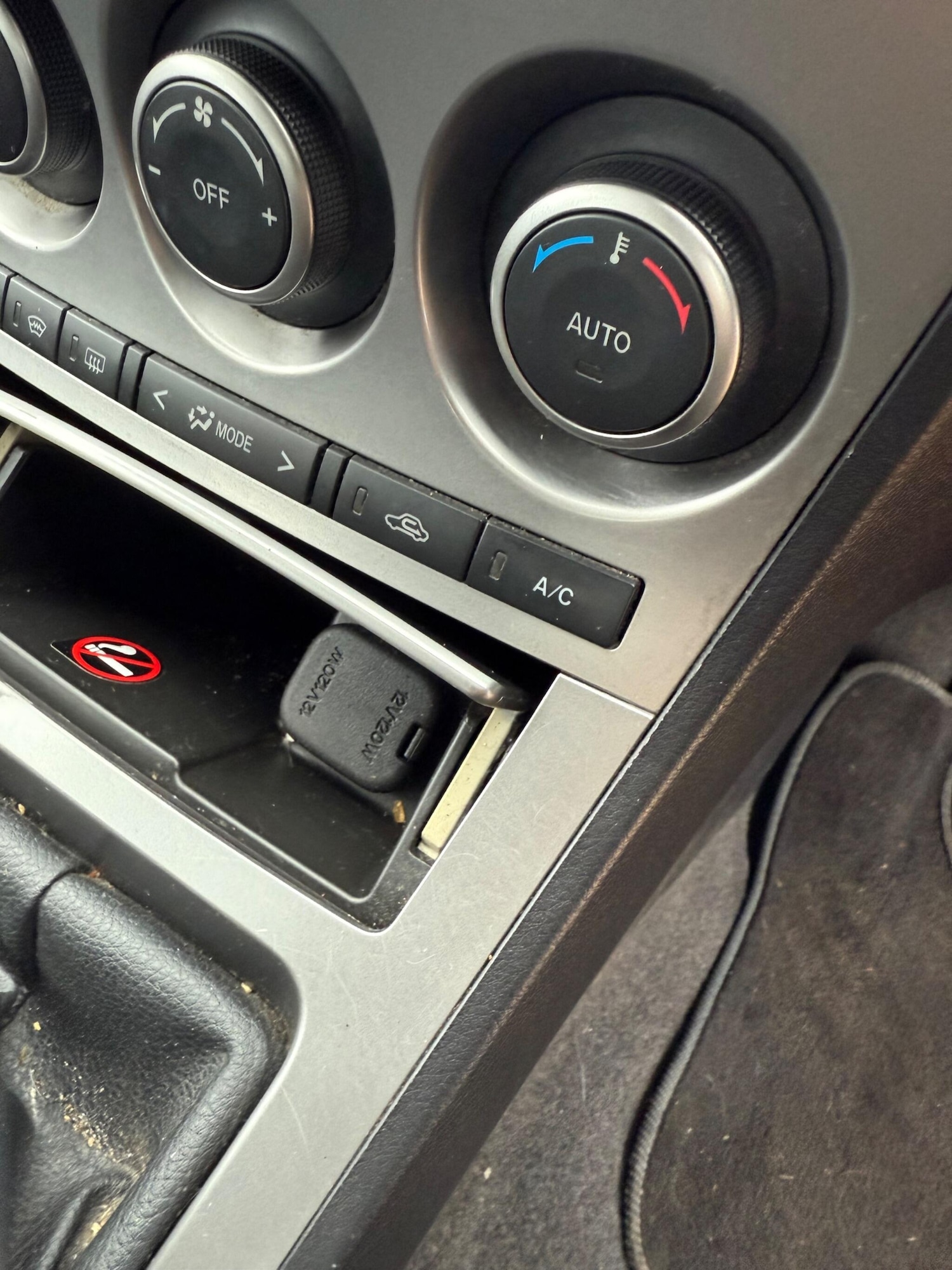 Used Mazda Mazda3 2010 for sale - 76850319: Photo 30