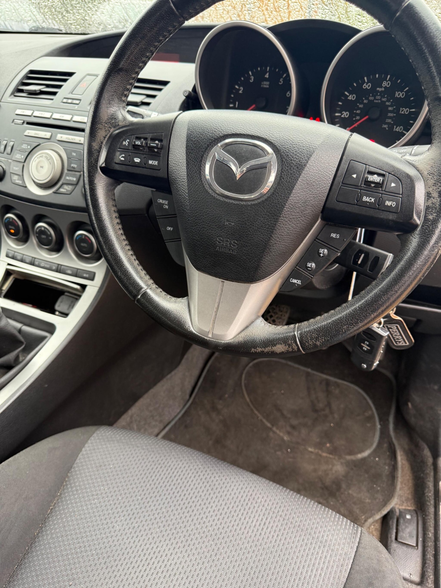 Used Mazda Mazda3 2010 for sale - 76850319: Photo 44