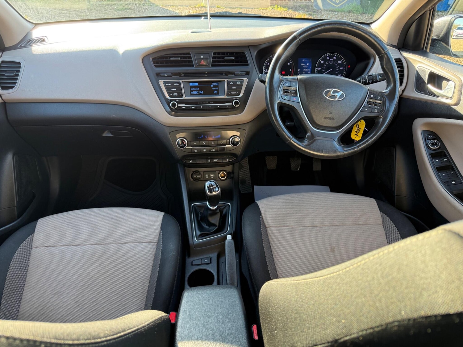 Used Hyundai i20 2015 for sale - 76700568: Photo 21