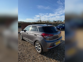 Used Hyundai i20 2015 for sale - 76700568: Photo