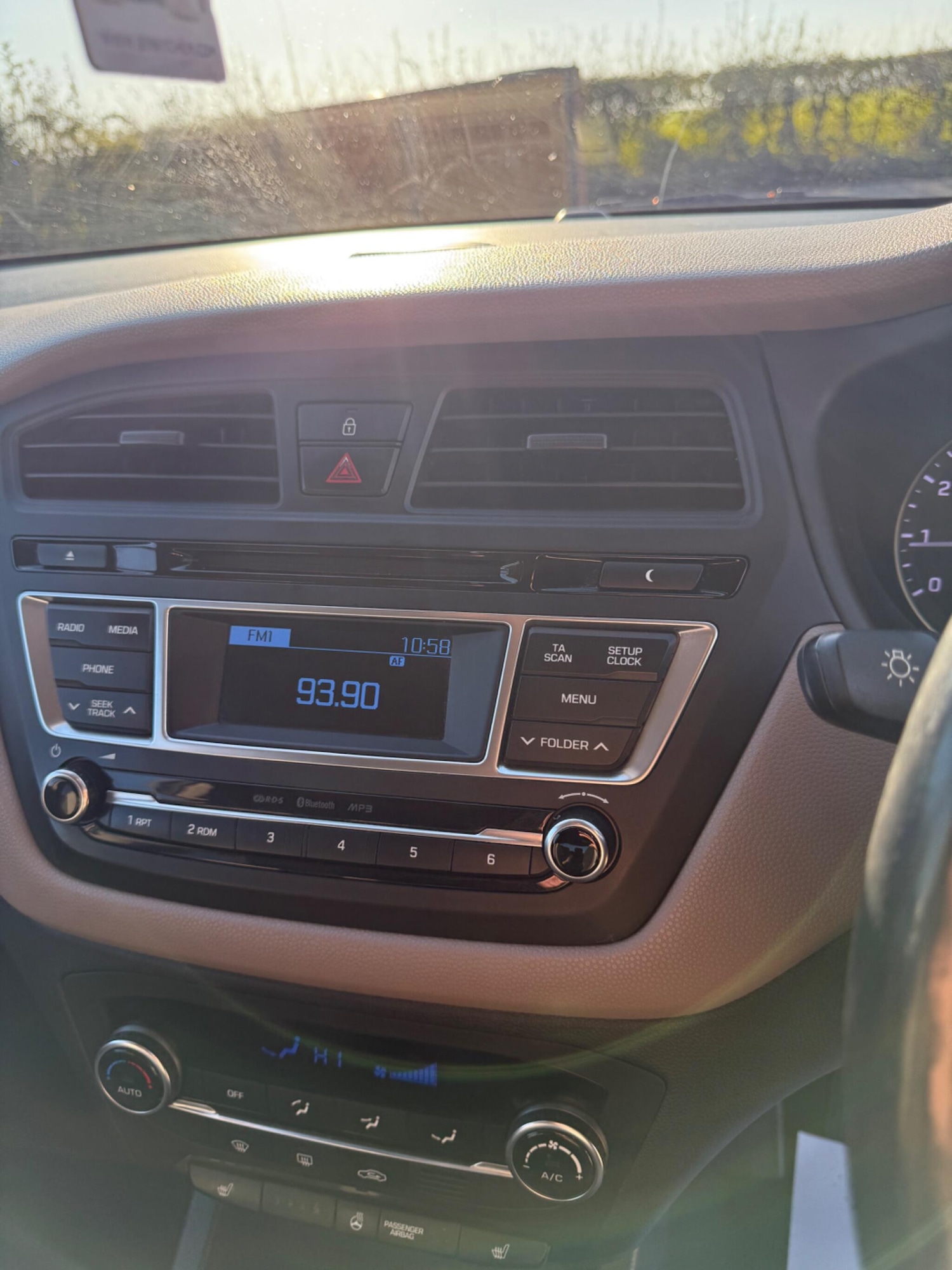 Used Hyundai i20 2015 for sale - 76700568: Photo 53