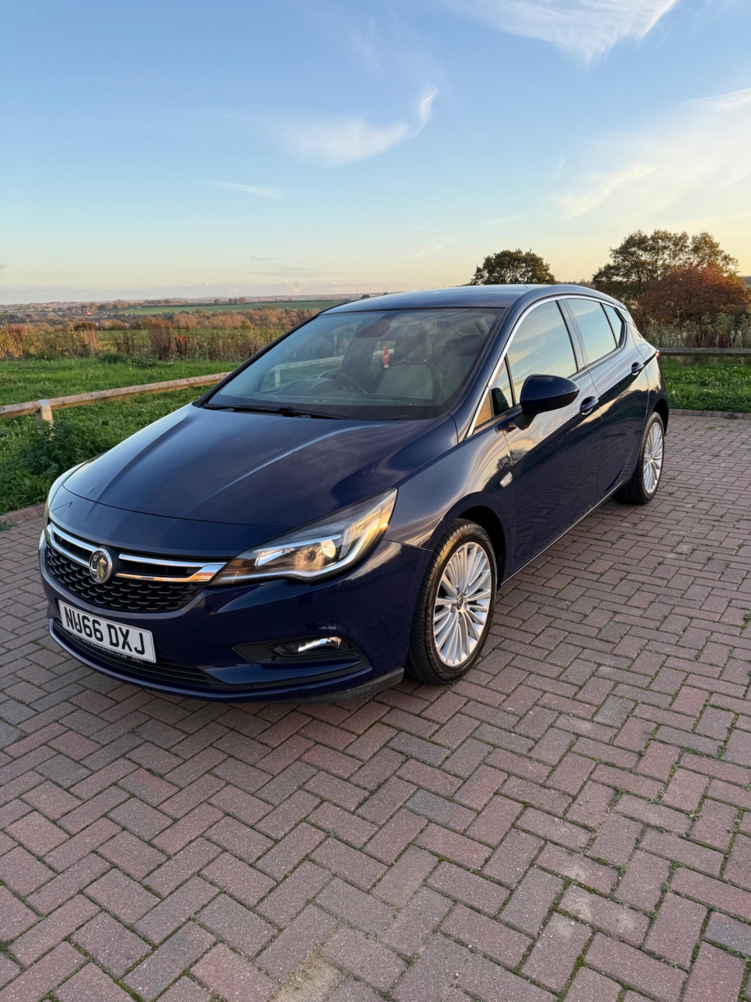 Used Vauxhall Astra 2016 for sale - 76592148: Photo 3