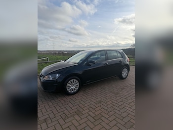 Used Volkswagen Golf 2014 for sale - 77191105: Photo