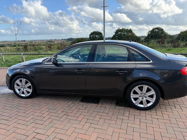 Used Audi A4 2011 for sale - 76246972: Photo 5