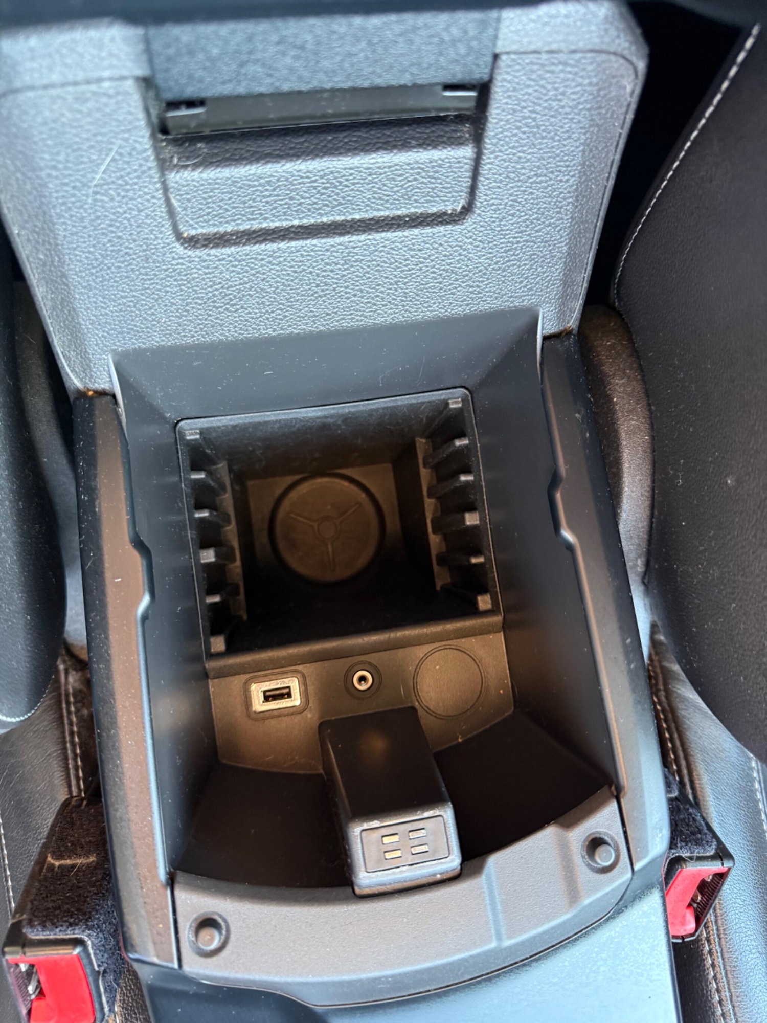 Used Ford Kuga 2014 for sale - 77109769: Photo 57