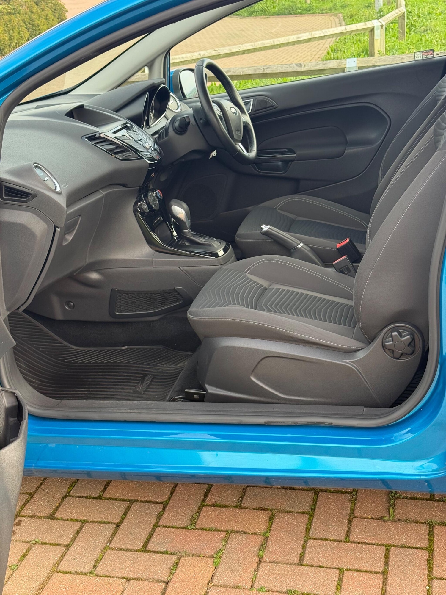 Used Ford Fiesta 2015 for sale - 77029811: Photo 38