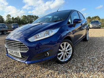 Used Ford Fiesta 2015 for sale - 76002389: Photo