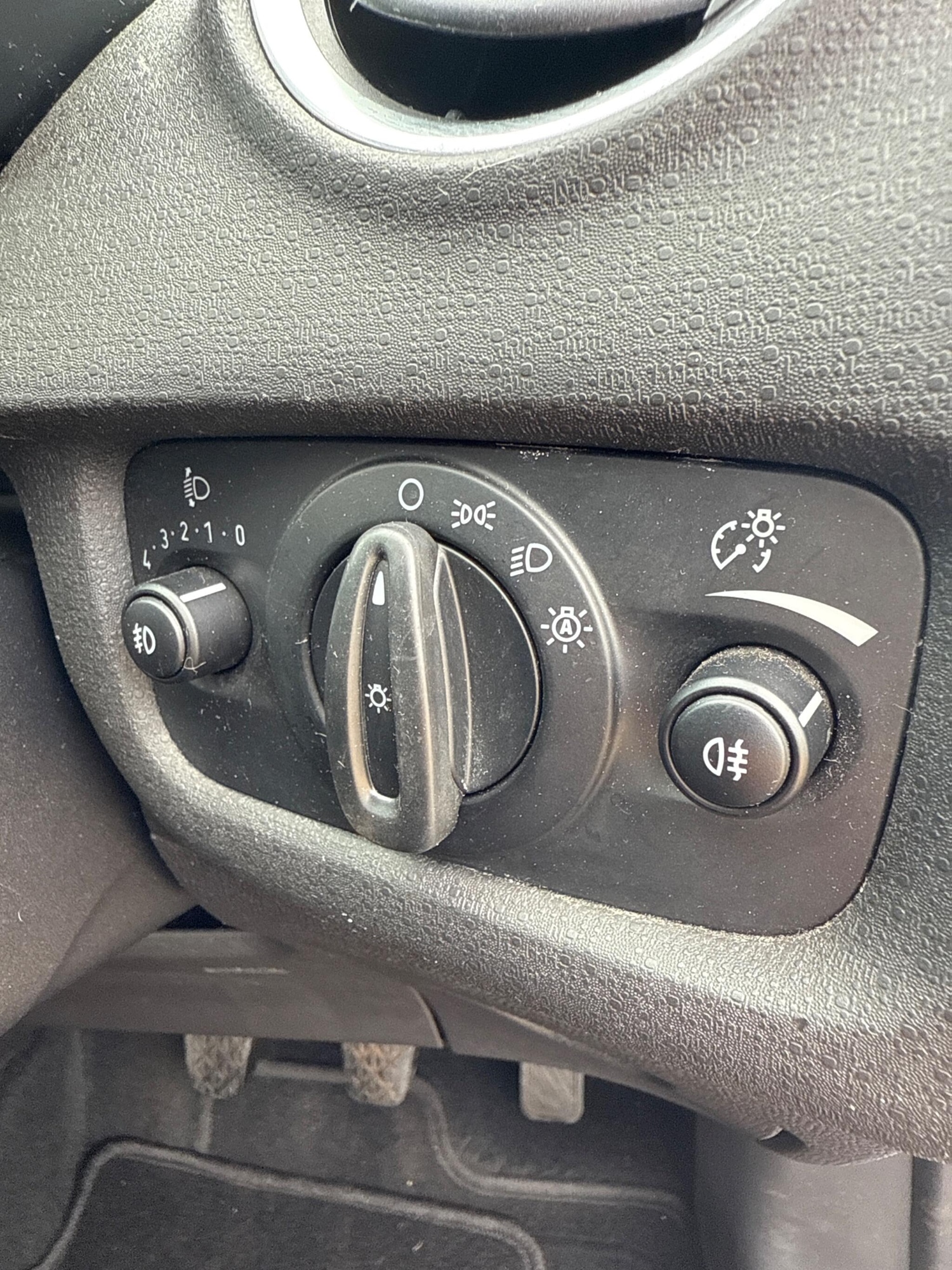 Vehicle 28