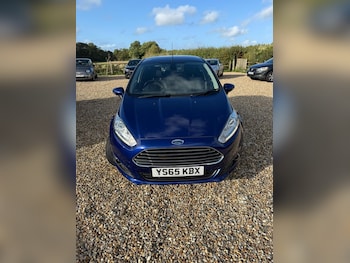 Used Ford Fiesta 2015 for sale - 76002389: Photo