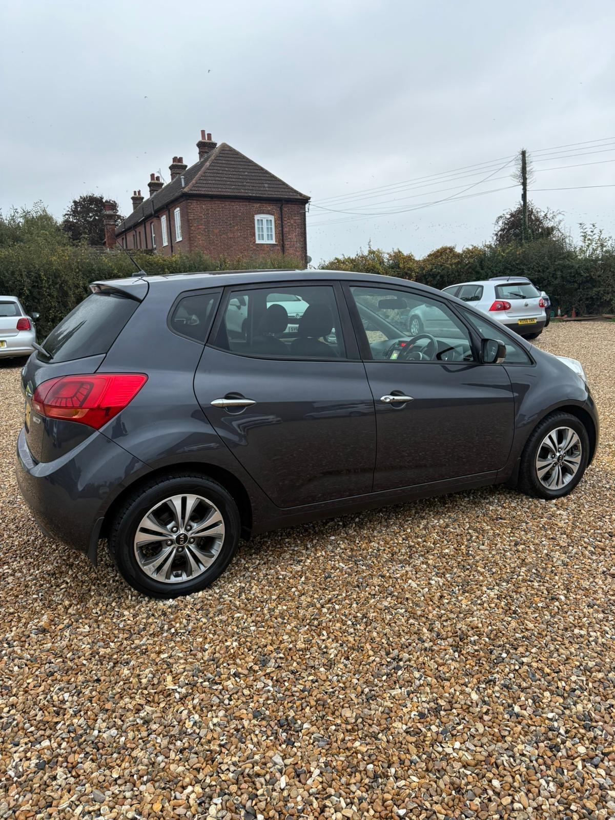 Used Kia Venga 2018 for sale - 76270309: Photo 2