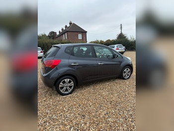 Used Kia Venga 2018 for sale - 76270309: Photo