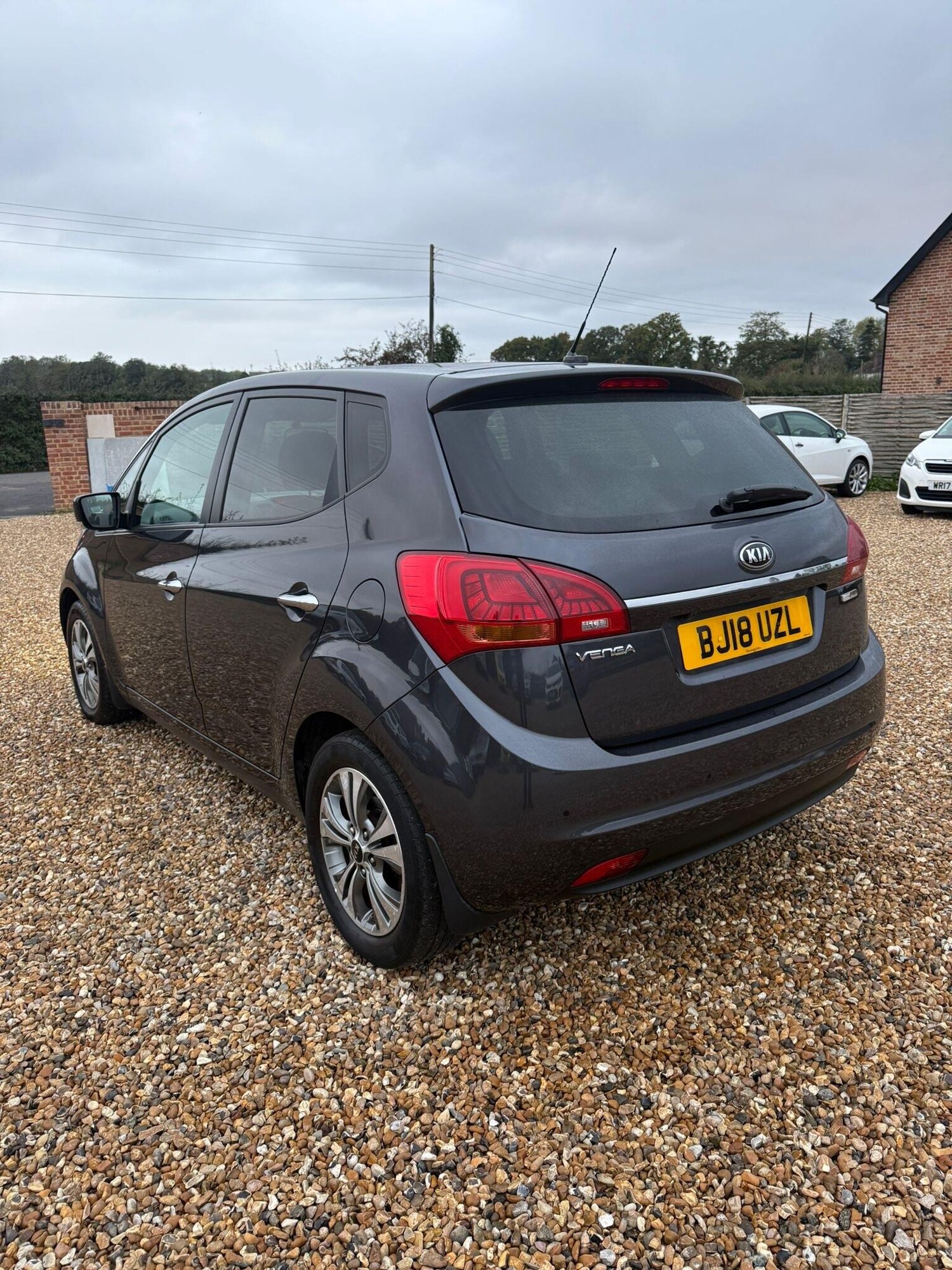 Used Kia Venga 2018 for sale - 76270309: Photo 6