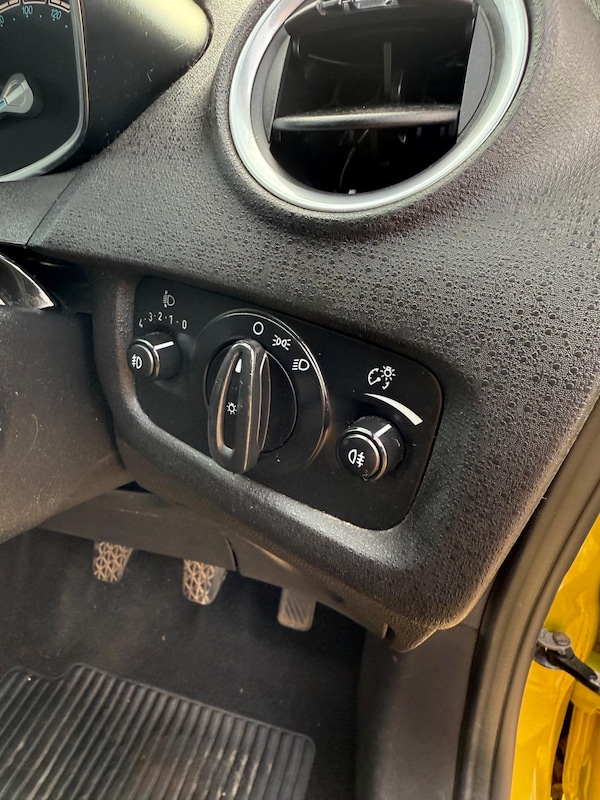 Used Ford Fiesta 2014 for sale - 76151776: Photo 24