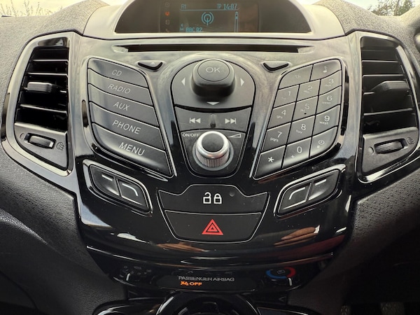 Used Ford Fiesta 2014 for sale - 76151776: Photo 28