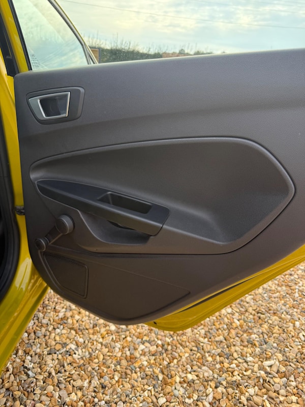 Used Ford Fiesta 2014 for sale - 76151776: Photo 34