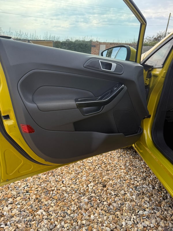 Used Ford Fiesta 2014 for sale - 76151776: Photo 44