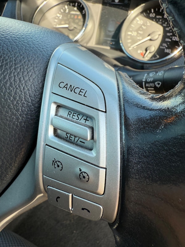 Used Nissan Qashqai 2015 for sale - 76215655: Photo 28