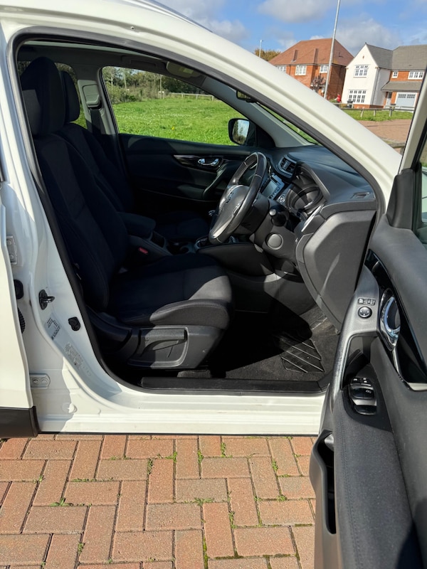 Used Nissan Qashqai 2015 for sale - 76215655: Photo 39