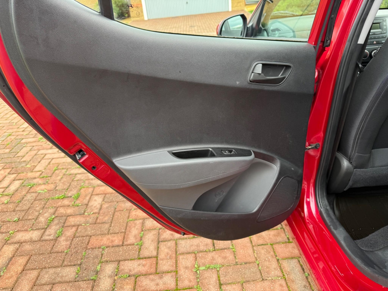 Used Hyundai i10 for sale - 76995634: Photo 48