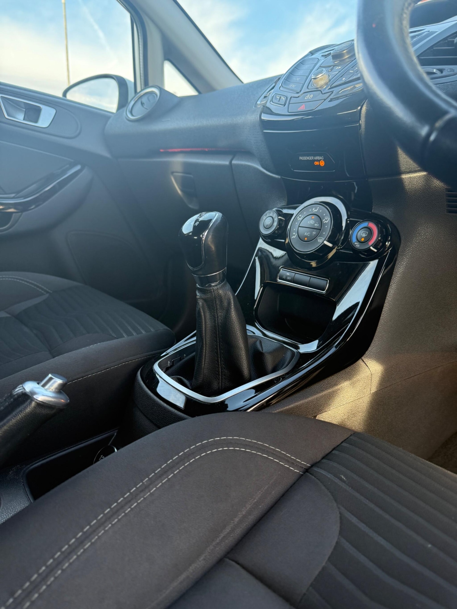 Used Ford Fiesta 2015 for sale - 76975657: Photo 18