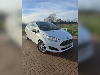 2015 (15) - 1.0T EcoBoost Zetec Euro 5 (s/s) 5dr