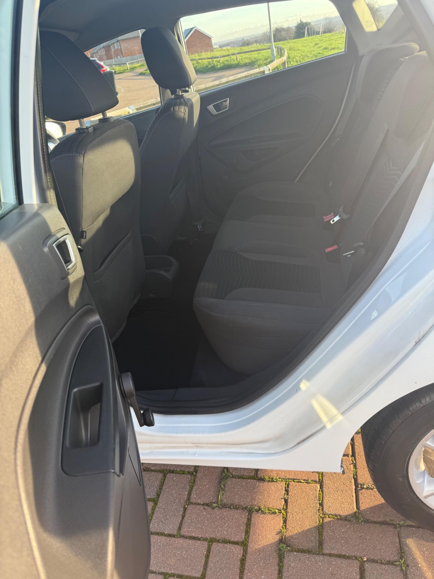 Used Ford Fiesta 2015 for sale - 76975657: Photo 25