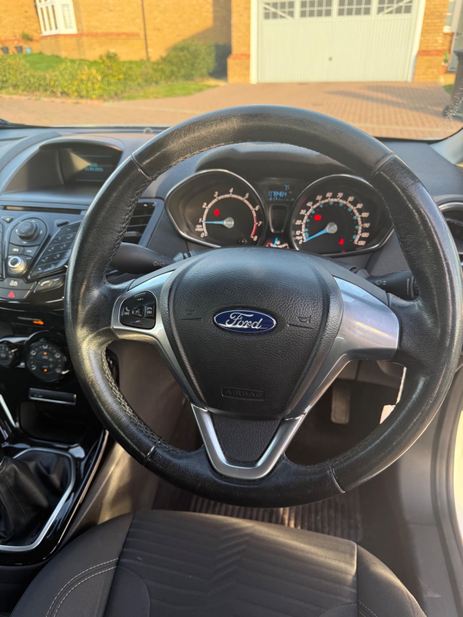 Used Ford Fiesta 2015 for sale - 76975657: Photo 42