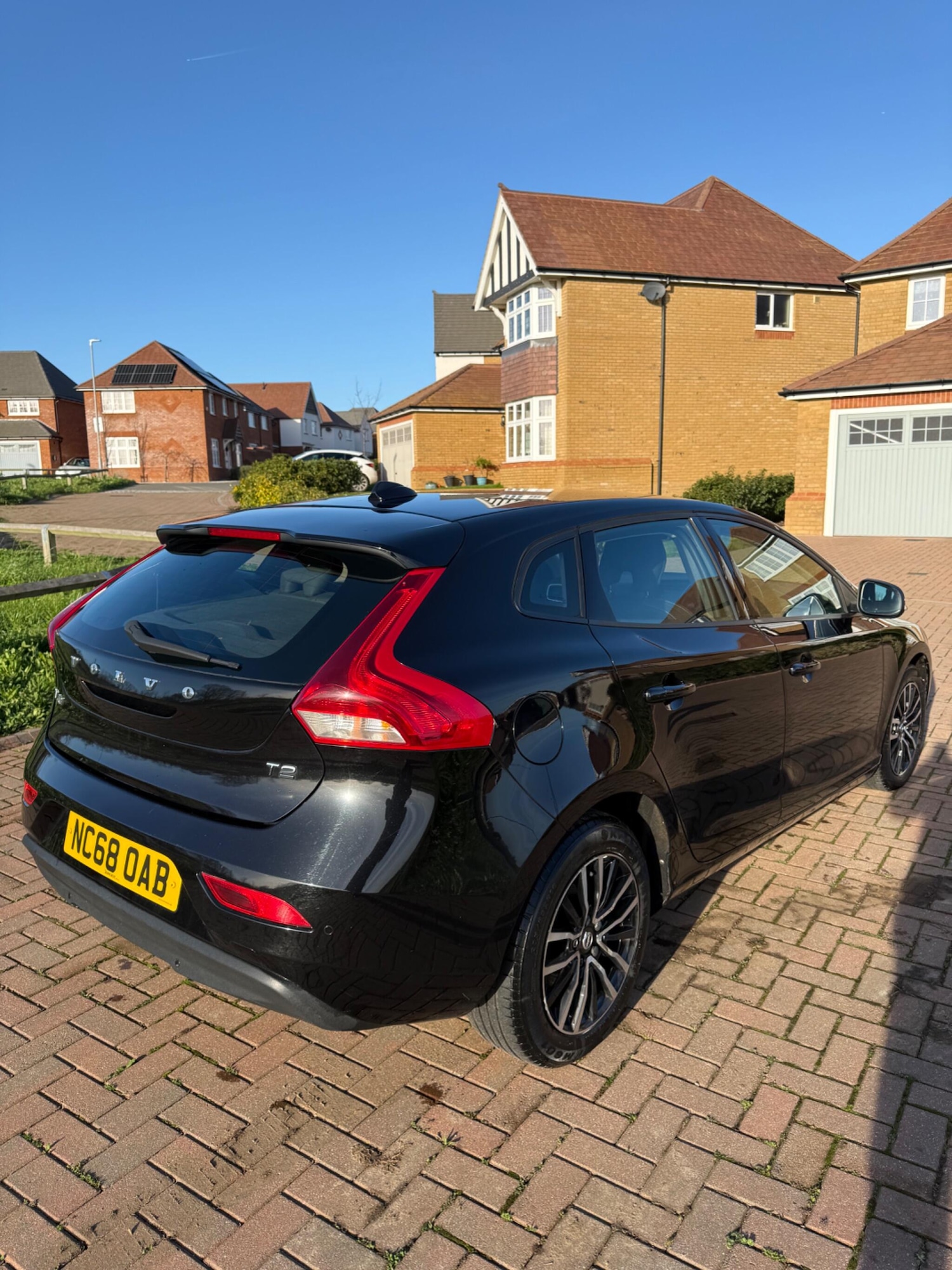 Used Volvo V40 2019 for sale - 76990798: Photo 14