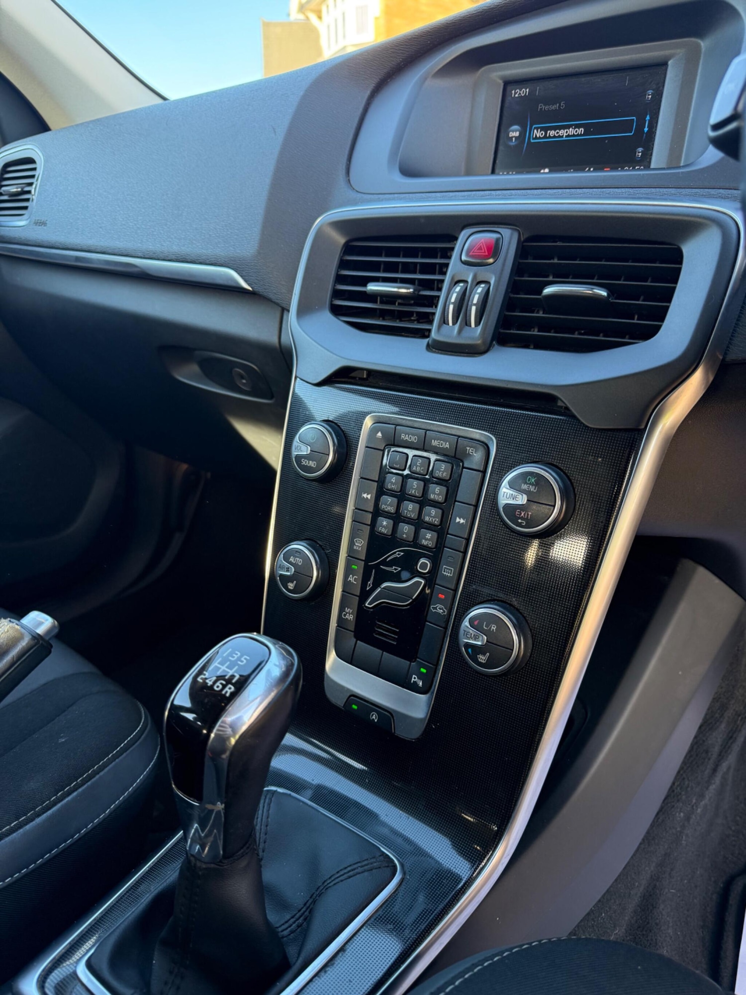 Used Volvo V40 2019 for sale - 76990798: Photo 15