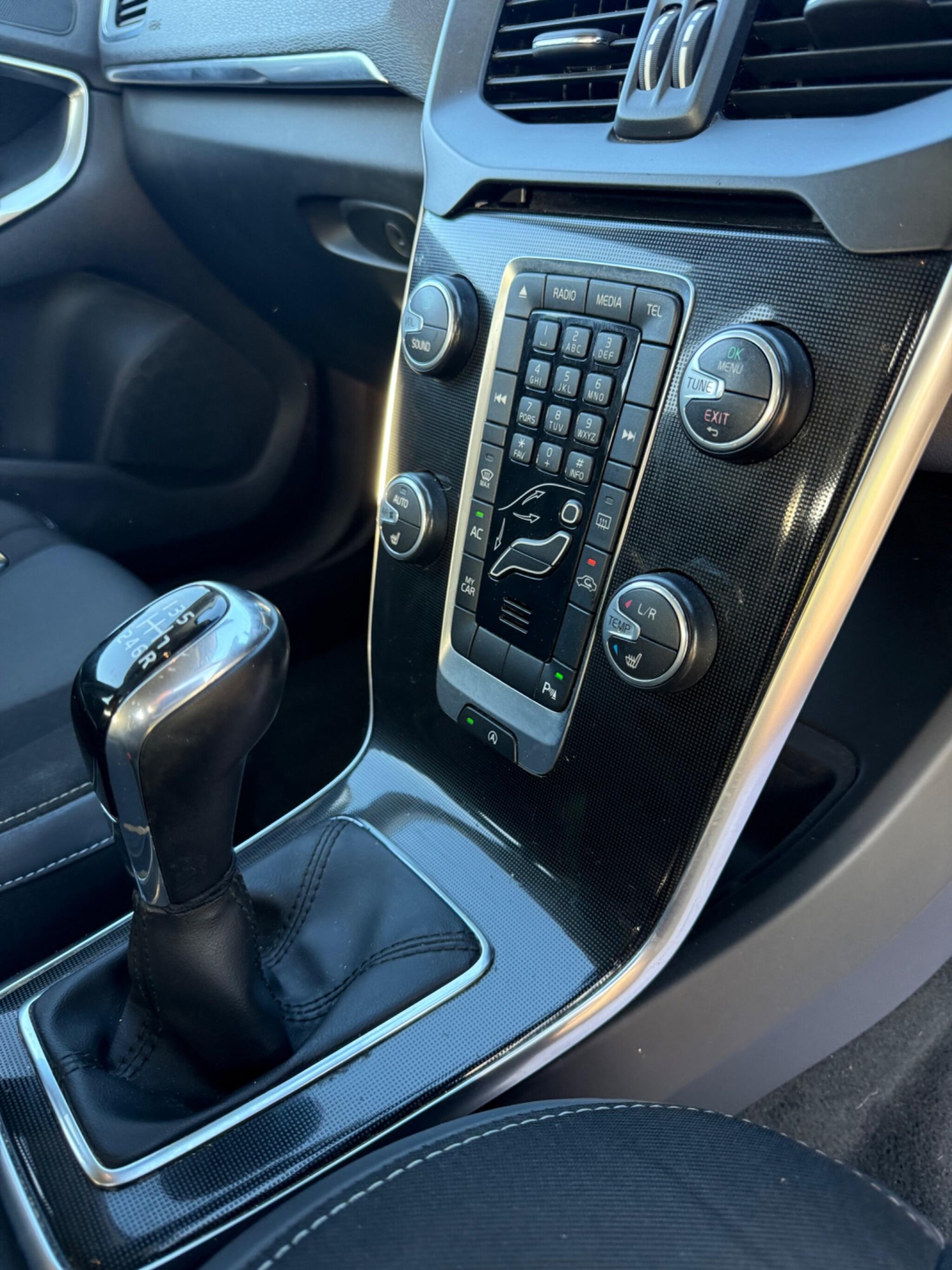 Used Volvo V40 2019 for sale - 76990798: Photo 16