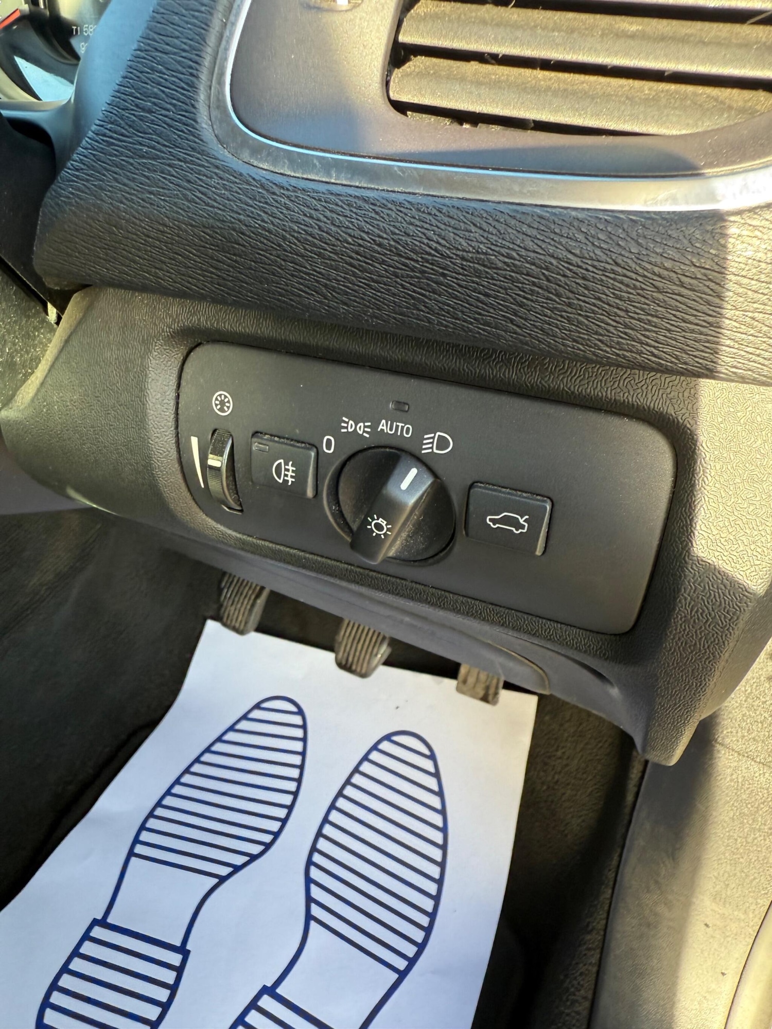 Used Volvo V40 2019 for sale - 76990798: Photo 27