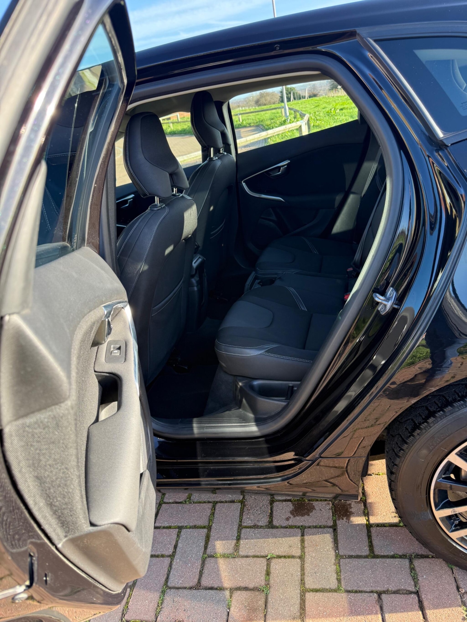 Used Volvo V40 2019 for sale - 76990798: Photo 52